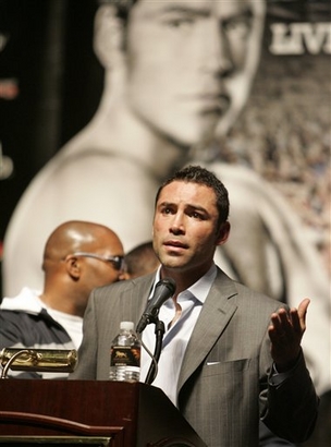 oscar de la hoya foto. Oscar De La Hoya VS Steve